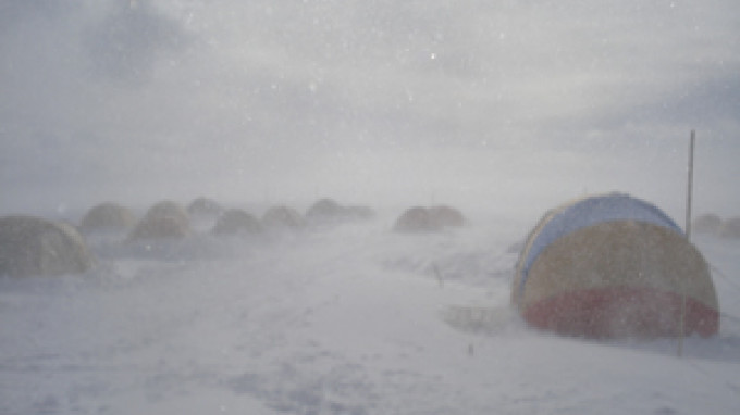 BELARE 2007-2008: Stormy Weather Hits East Antarctica