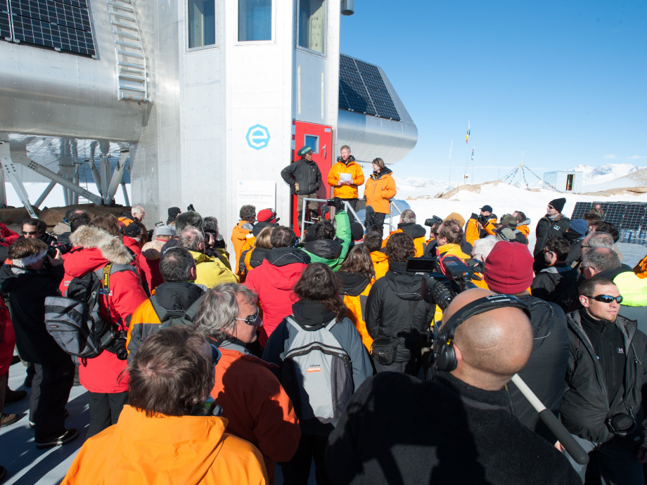 Inauguration of the station in Antarctica on the 15th of February 2009