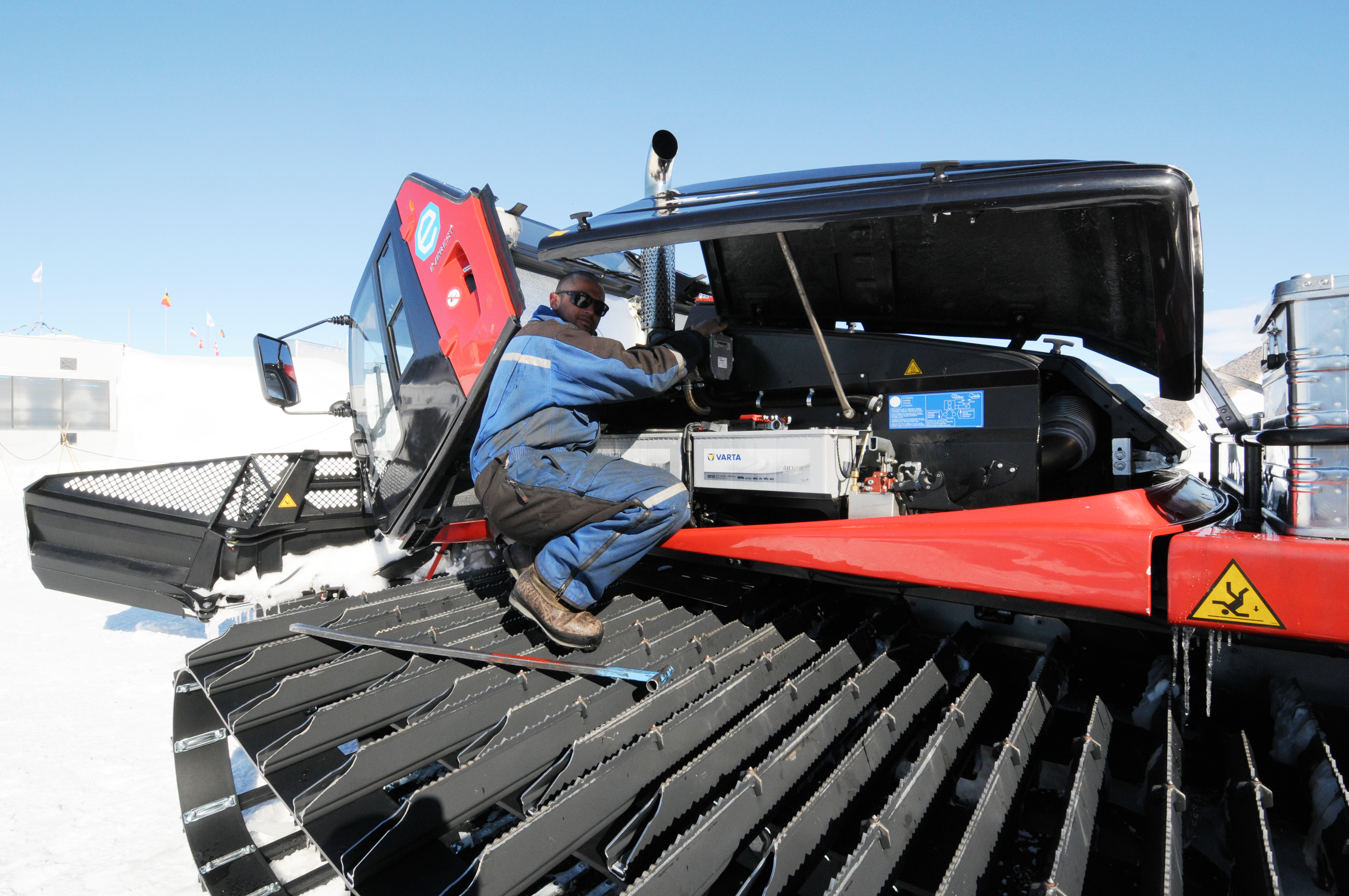 IPF mechanics work on Prinoth tractors