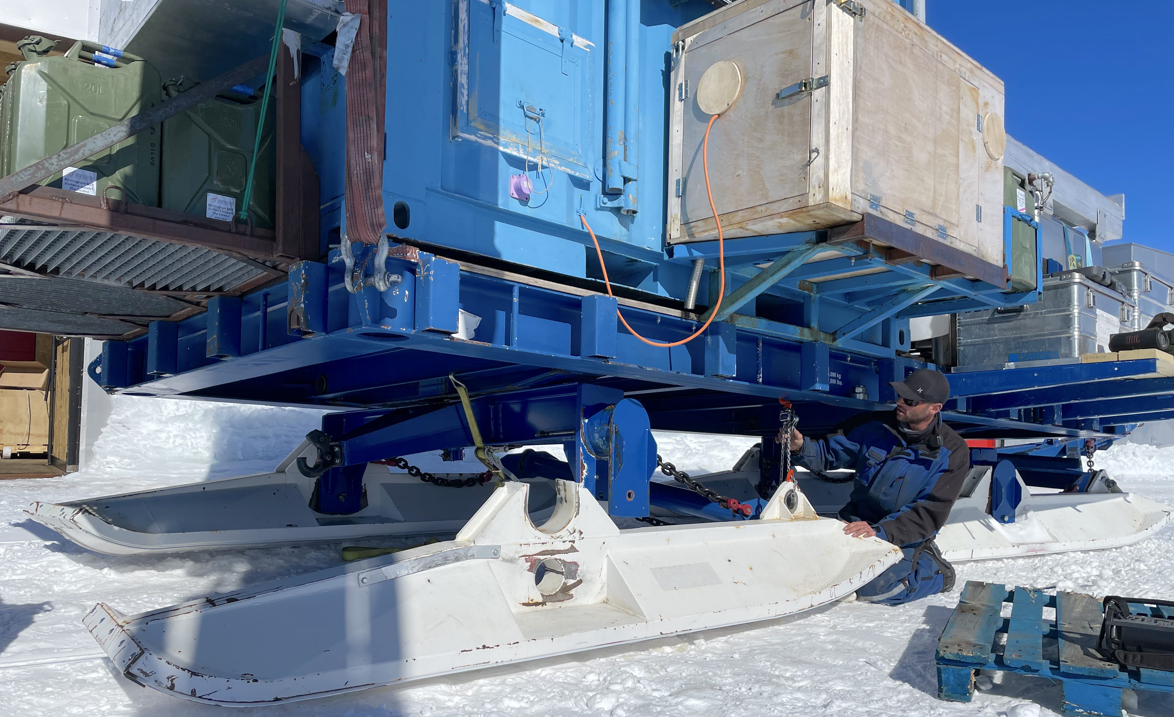 IPF Mechanics Work on Fixing the Sledge on a Living Container