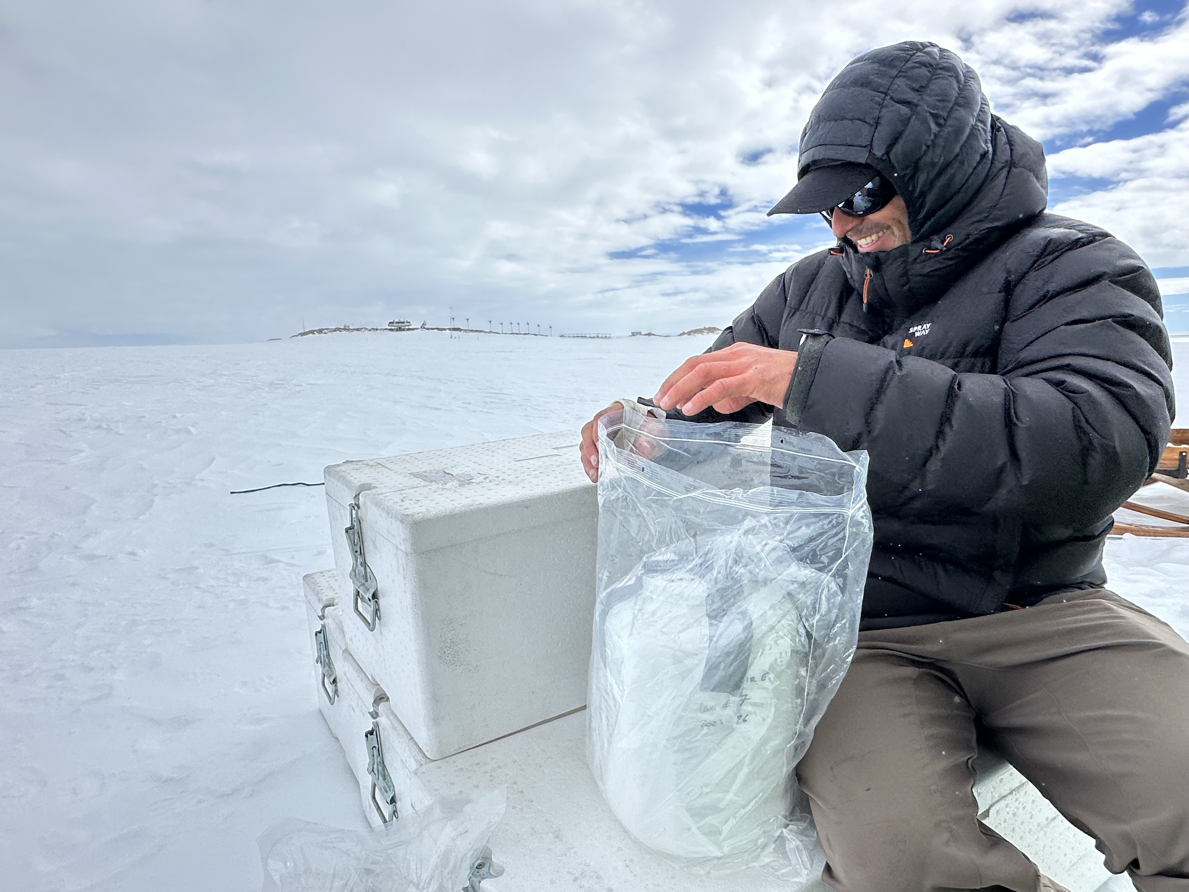 Sebastian Corret storing snow samples taken from a trench near PEA for the PASPARTOUT project