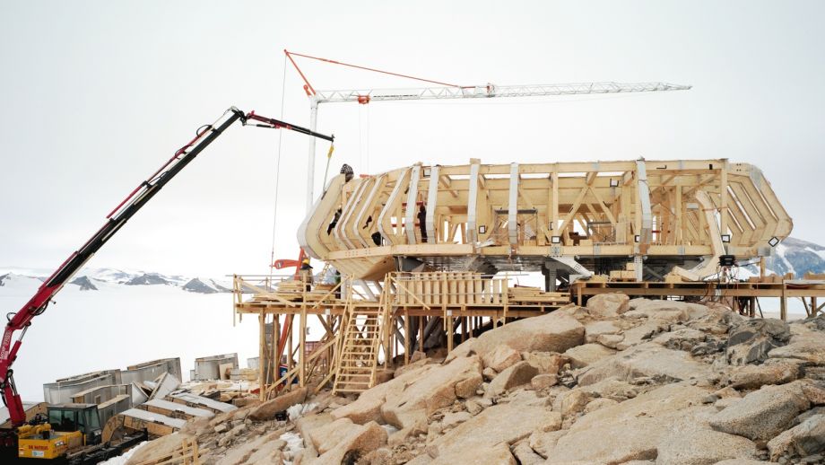 PEA_station_construction