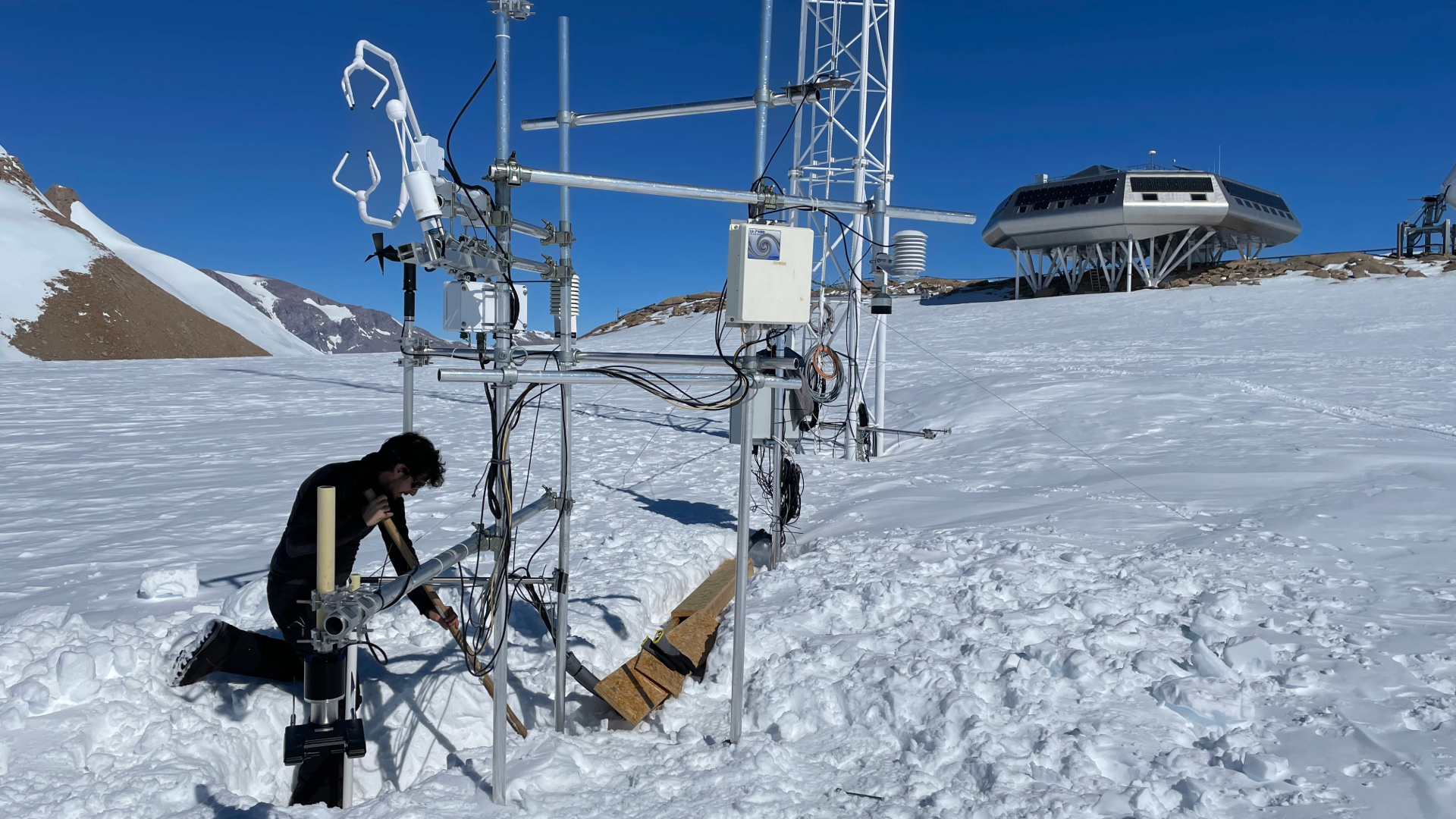 EPFL-CRYOS 2024/25