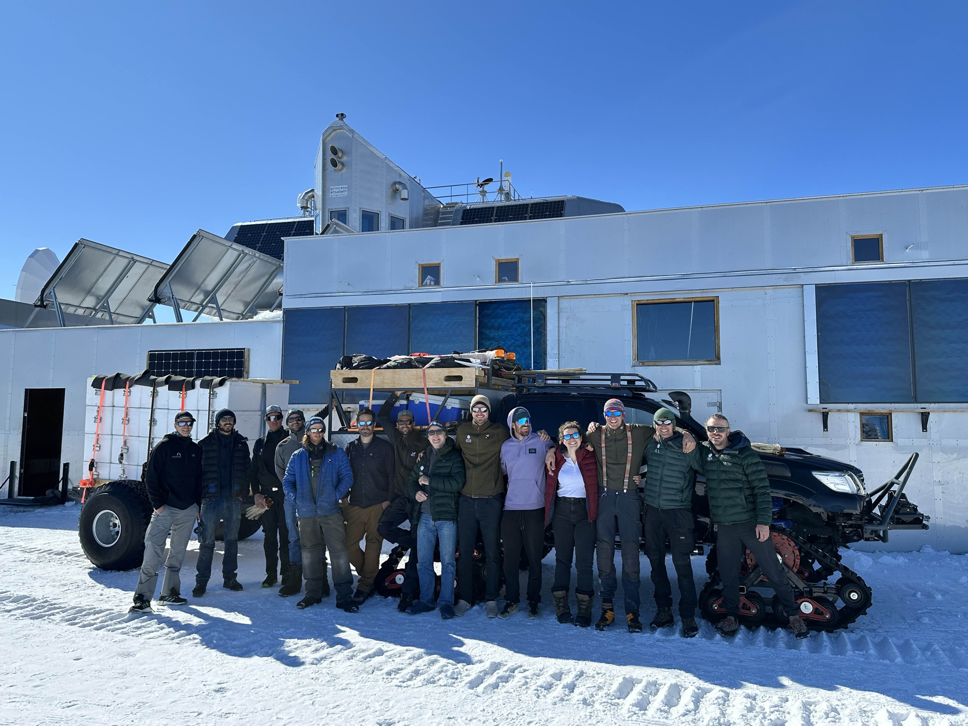 BELARE team sees off PASPARTOUT field team