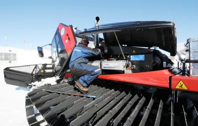 IPF mechanics work on Prinoth tractors outside