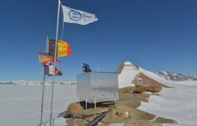 South science shelter 