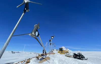 Maintenance of windmills at PEA