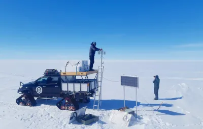 Alain Hubert and Tim Grosrenaud collect samples from the snow sampler for PASPARTOUT project